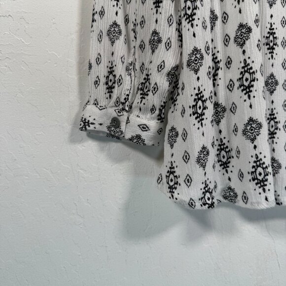 En Cream Black White Aztec Print Button Front Henley Hi-Low Hem Tunic Top Size M - Picture 4 of 10